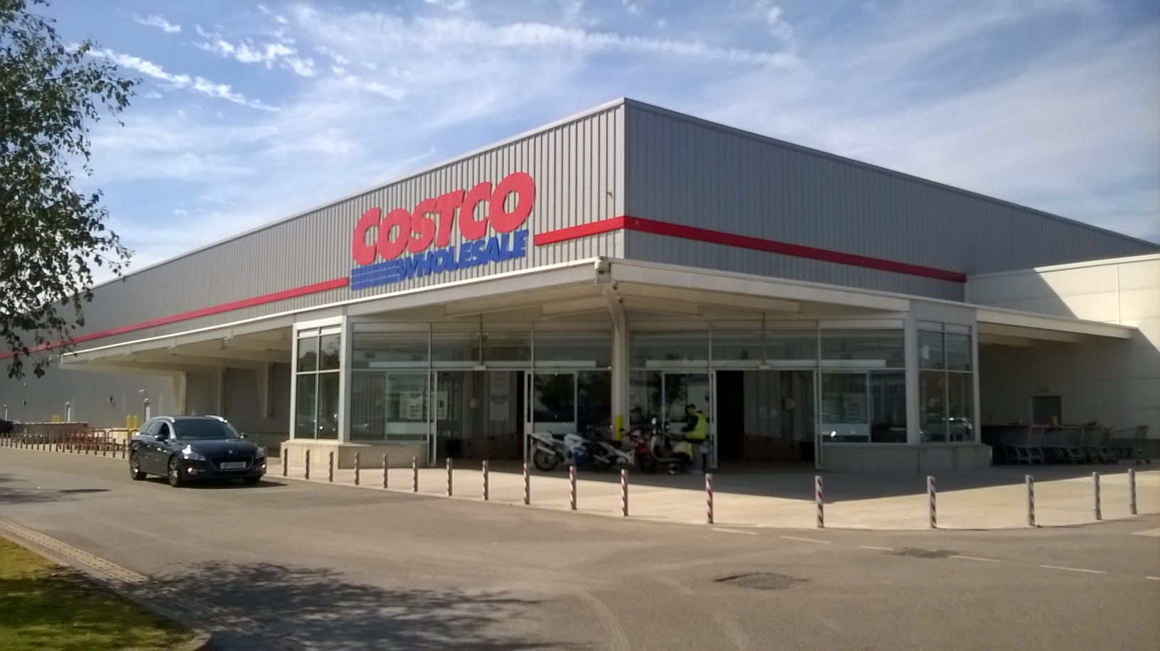 costco-warehouse